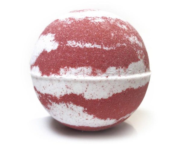 Nikki Stikki Botanicals – CBD Bath Bomb – Christmas Spirit Bomb (red/green) – 300mg CBD | Budderweeds Canada