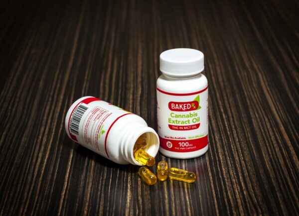 Baked Edibles – THC Extract Capsules 100mg | Budderweeds Canada