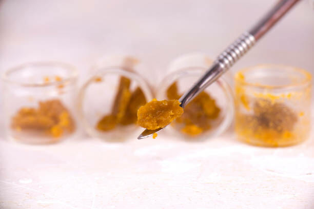 Cannabis shatter online in Canada | Budderweeds Canada