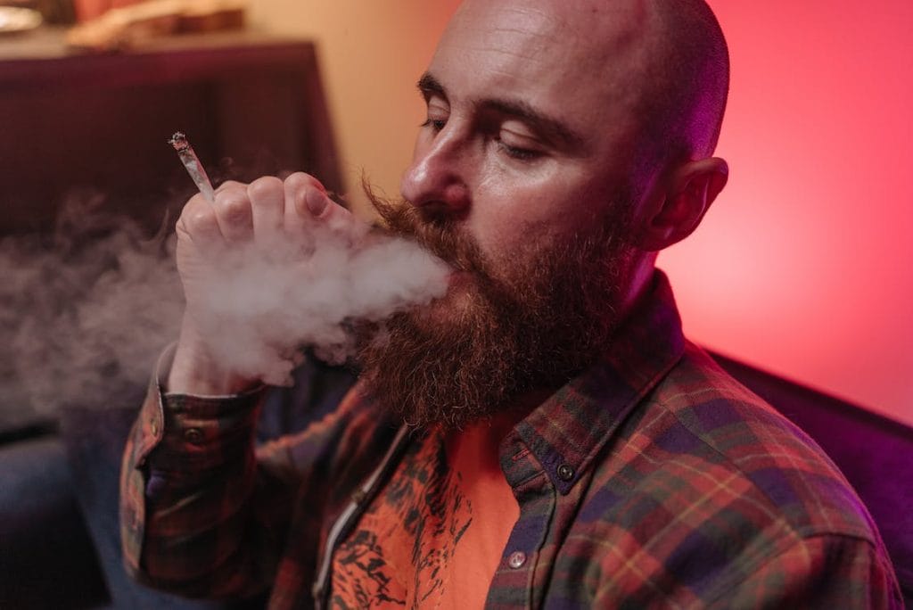 How to Smoke Weed | Budderweeds Canada